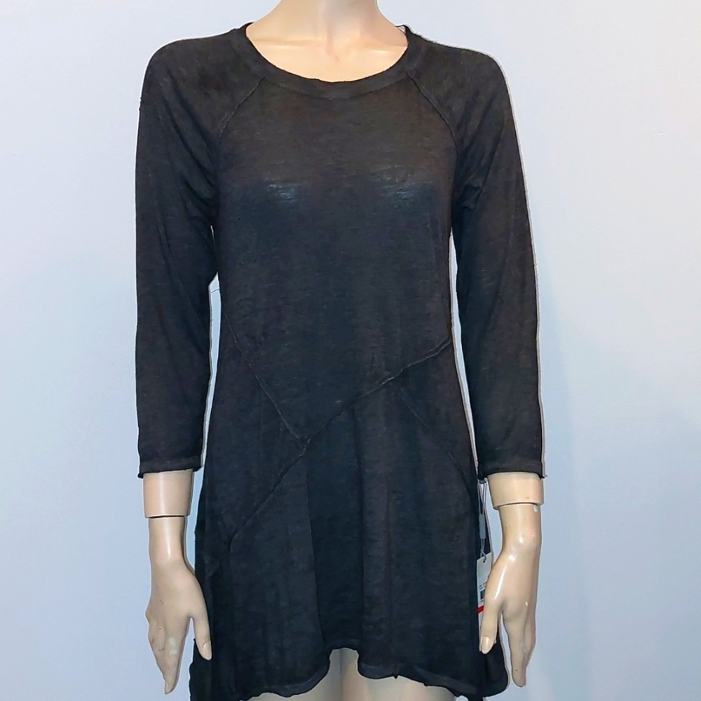 Calvin Klein lightweight 3/4 length sleeve performance top size XS NWT